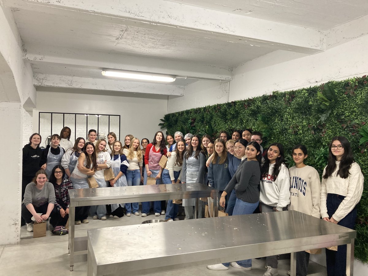 STAHSSixthForm's tweet photo. Our Year 12s enjoyed a whirlwind overnight trip to Brussels earlier this month as part of their welcome to Sixth Form. https://t.co/7vzGm9EBF3