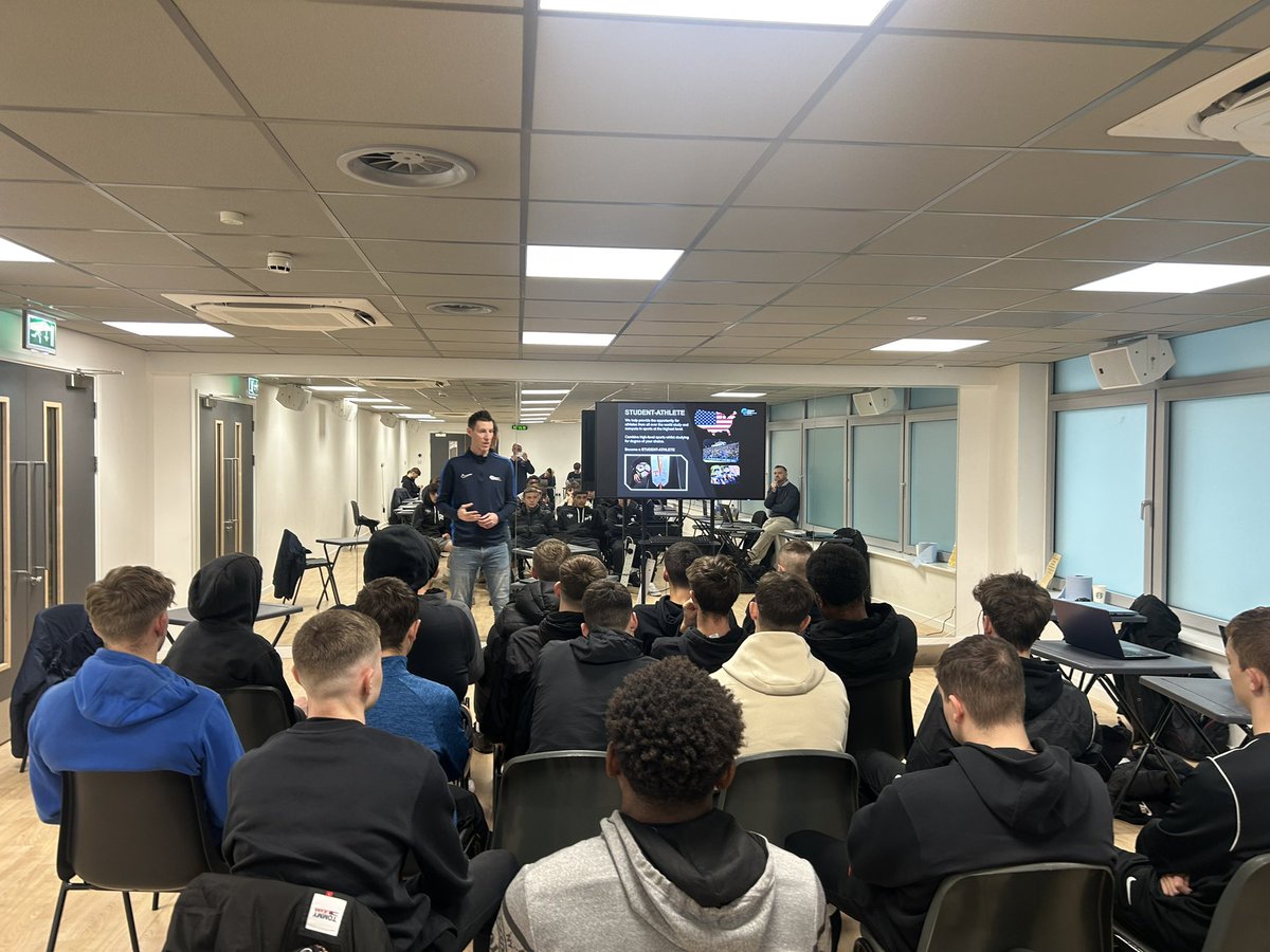 Thanks to David from @FutureEliteS who came in to speak to our college lads about scholarship opportunities in USA and Europe. #progression #opportunities