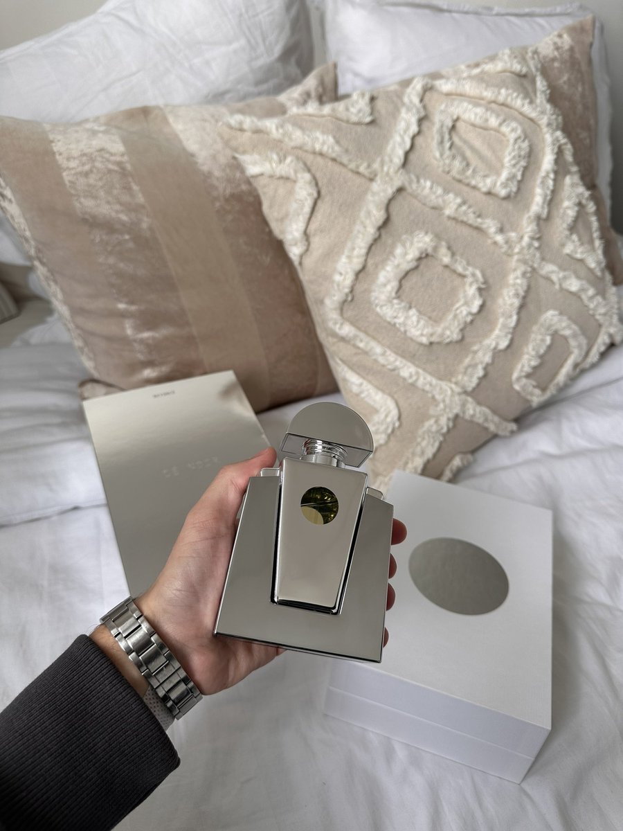 ★ SK 𐚁 tweet media