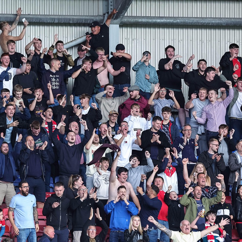 BarnsleyFC's tweet photo. 👏 Outstanding backing, as ever.

🎟️ We've sold our full allocation for the trip to @LincolnCity_FC next weekend!