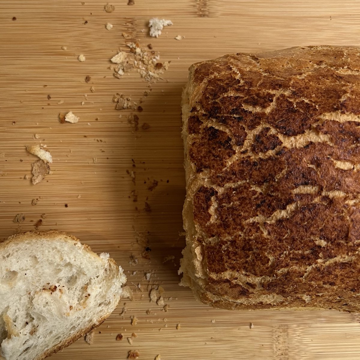 birdsbakery's tweet image. Our expert bakers have been working hard to bring you a delicious Tiger Bread loaf.

Pick one up in-store today - don't miss out!

#birdsbakery #tigerbread