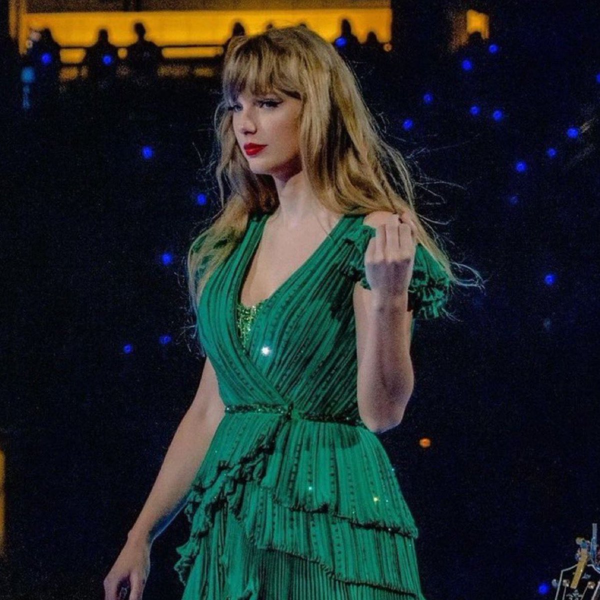 TheSwiftSociety's tweet image. ⏰️| @TaylorSwift13 kicks off The Eras Tour Brazil in 1 day 🇧🇷