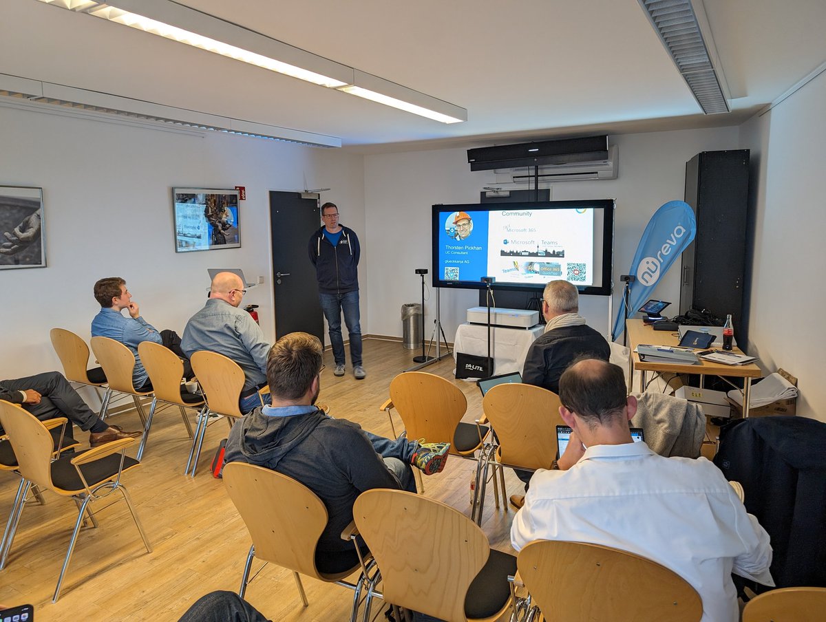 GregorReimling's tweet photo. Schöne Einblicke was für Features in #MSTeams Premium enthalten sind. Diese Infos gibt es jetzt in der Session von @tpickhan auf der #aMSAachen. https://t.co/nZftk5aCBD
