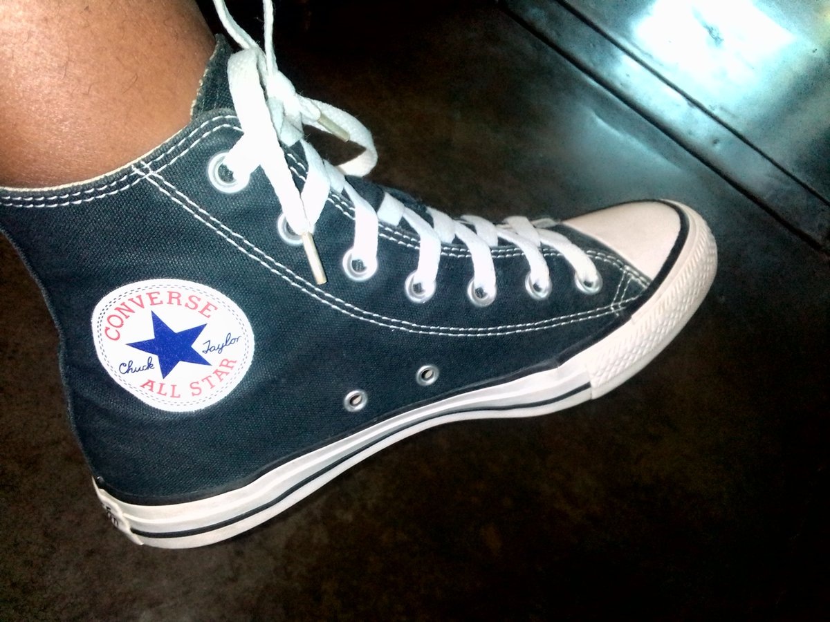 mazithaomuhle's tweet photo. Converse Allstar from amabhele $10 USD .
Location :Bulawayo 
App us on : 0782699331
Readily available sizes 4-6 https://t.co/AUWUWhThxz