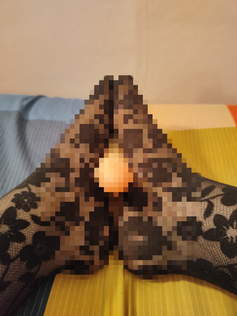 Eto_5912's tweet photo. All my photos with feet and dildos will be available for only 5 euros this evening on my MYM for interested members : https://t.co/q1xy21ivH7

#feetcontent #feetseller #feetpicsforsales #Femboy #nsfwtwt https://t.co/n4ZtZGu6fg