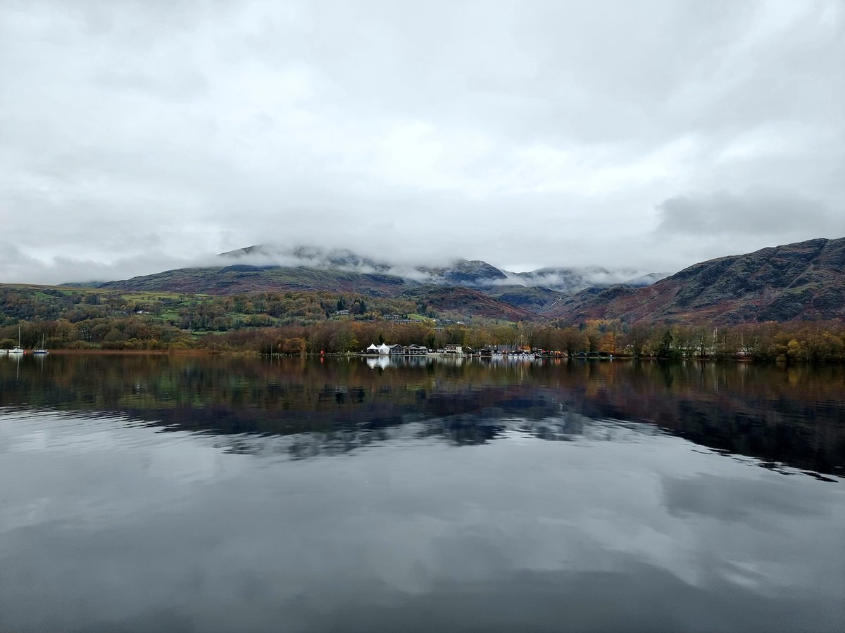 The rain and wind has stopped at last! Unfortunately due to the height of the lake we are only able to stop at Coniston jetty.
We will be leaving Coniston at 10.40, 11.40, 12.40, 13.40 and 14.40 for our 45min Nothern Cruise
#conistonlaunch #coniston #conistonwater