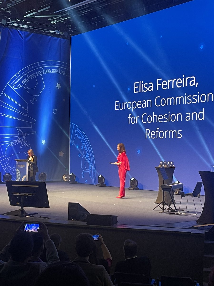 koralia_br's tweet photo. 🇨🇿✨ 3 days in Ostrava for the #InformEU meeting of EU communicators!
Engaging presentations, networking, connecting with fellow communicators, and the joy of exploring a new city. 🌐🤝
#Ostrava #czech #europe #eu #communications #EUCommunications https://t.co/GTVMuFKZAF