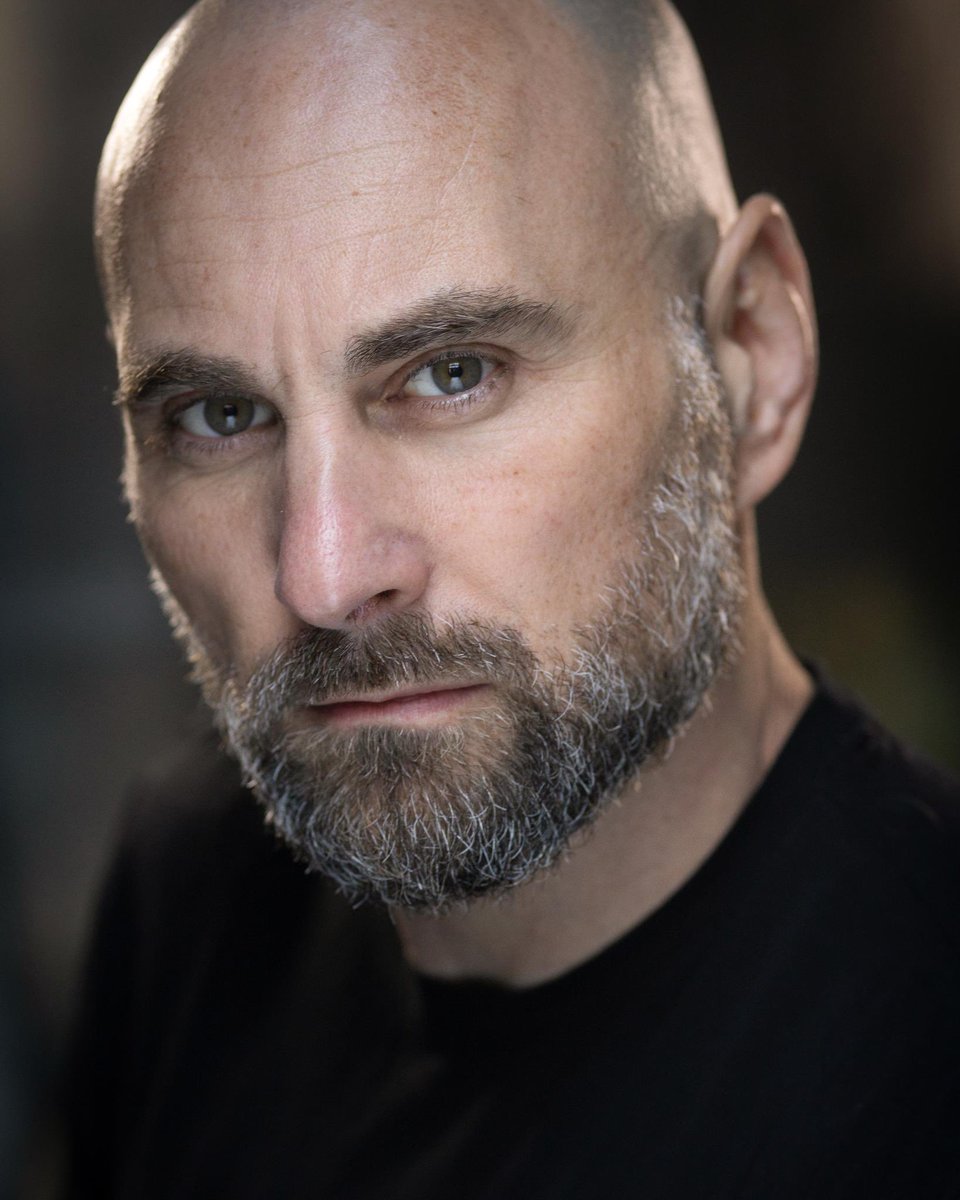 LorisMonet's tweet photo. 📸 New headshots by John Clark 

#headshots #headshotphotography 
 #actor #actorslife #photoshoot
#casting #movie #film
 #cinema #tv #theatre 
#frenchactor #acting #stunt #seekingrepresentation #London https://t.co/NyRYWFsArc