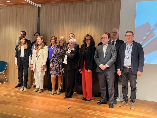 Asepeyo's tweet photo. 🏆 ¡¡¡Acabamos de recibir la Distinción '20 Años Foro Recursos Humanos' Barcelona!!!  

Según @ForoRRHH, es un reconocimiento por nuestra labor interna y externa hacia las empresas, "con un claro compromiso con lo saludable y la salud ante plantillas diversas “. #empresasaludable https://t.co/UWFEHIFA2o
