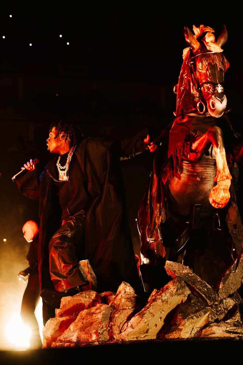 Amzino_06's tweet image. Rema Live at the O2 Arena (2023) part 2 🦇 shot by me 📸 @heisrema #O2Arena #remao2