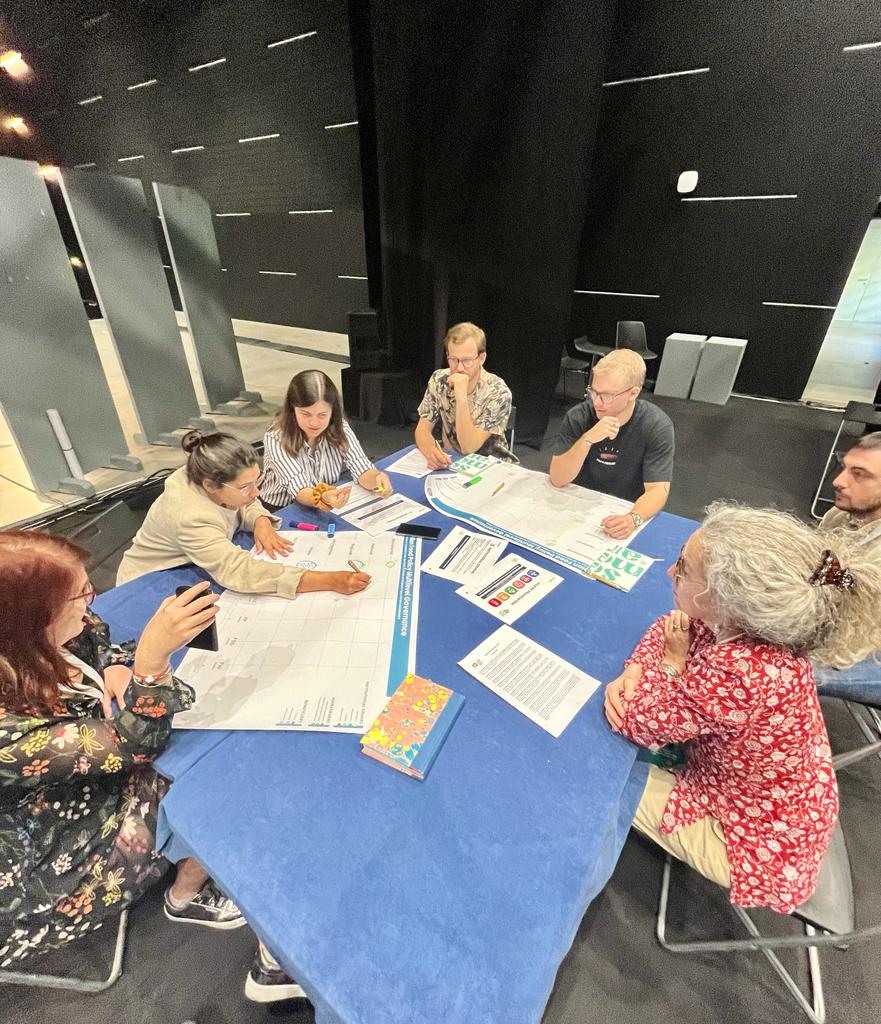 Working on a multilevel governance mapping grid to visually represent the complexity of the food ecosystems. 

<a href="/food_trails/">Food Trails</a> cities will identify:
✅key food policy actions and public services 
✅administrative competences allocated across different levels &amp; their interactions.