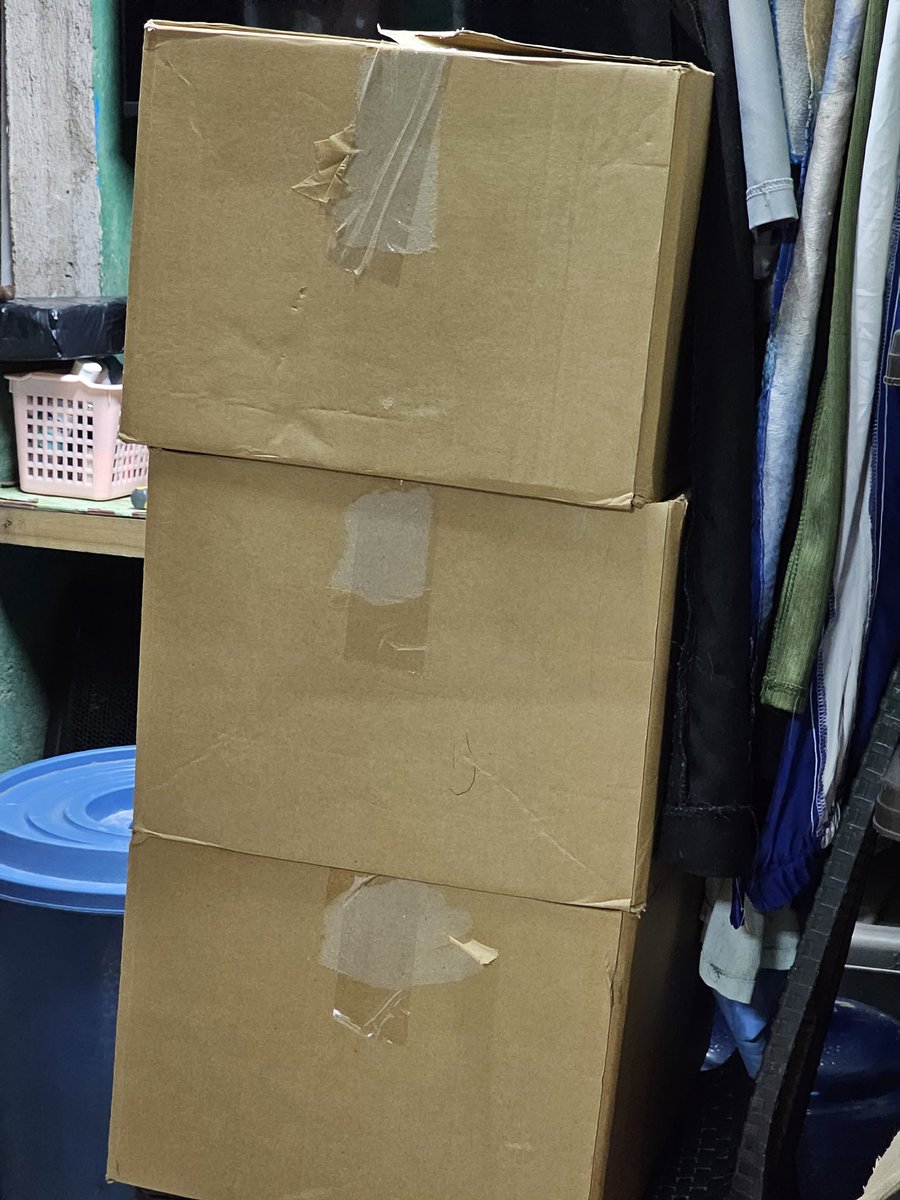 collectorscrner's tweet photo. #CCUpdates Japan Box ✨
Annyeong! 3 boxes from JPFC and UMS has arrived. This is only half of all the layover albums, though magkasunod lang po sila ng shipout.
JPFC POB are complete while UMS POB still lacks 6 POB sets, nasa susunod na box po. 🙇🏼♀️
✨✨✨ https://t.co/un3nWStL1E