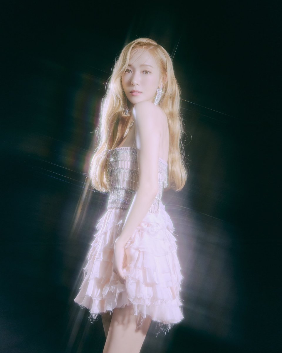 JessicaJChile's tweet photo. INFO: Nuevas fotos teaser de Beep Beep" el 4to mini-álbum de #Jessica 
 
#제시카 #BeepBeep #JessicaBeepBeep https://t.co/Cwbzoe0VzI