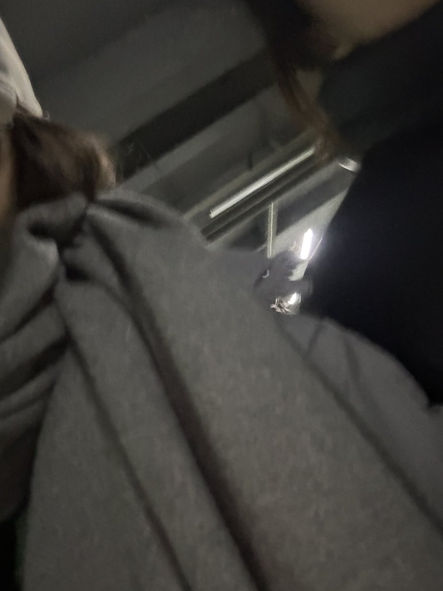好冷 https://t.co/L66xyXzfW9