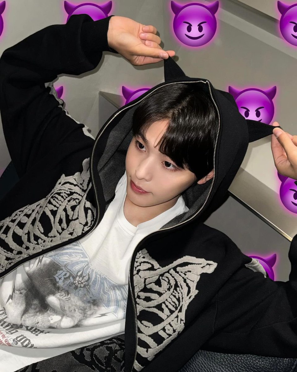 kpopachillean's tweet photo. NCT Riku https://t.co/qRtwxUjfRN