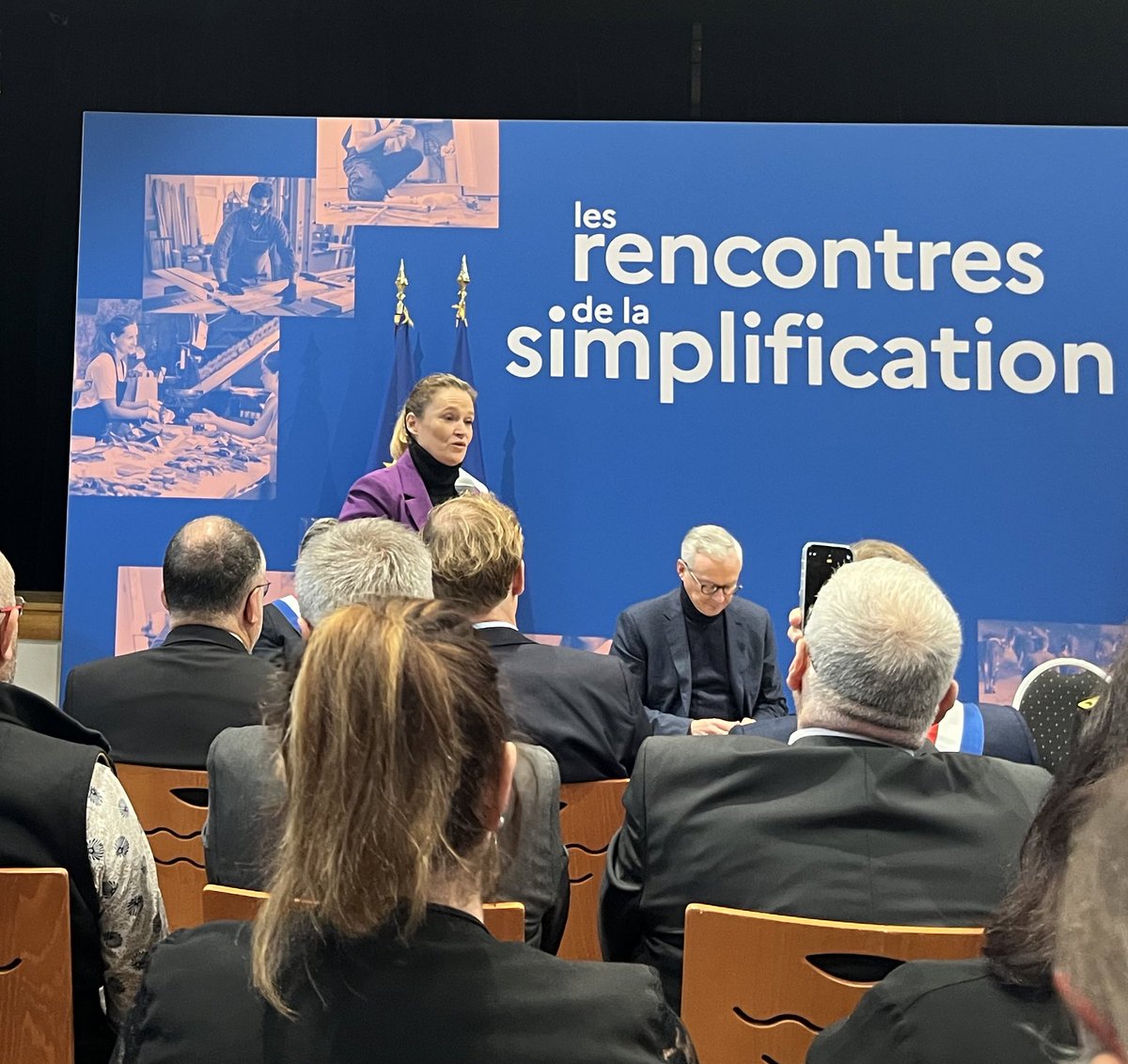 Lancement des rencontres de la simplification par <a href="/BrunoLeMaire/">Bruno Le Maire</a>&amp; <a href="/oliviagregoire/">Olivia Gregoire</a> en Indre et Loire - la CAPEB présente pour réaffirmer sa mobilisation pleine et entière pour qu'elles aboutissent sur des mesures concrètes indispensables pour faciliter le quotidien des artisans.