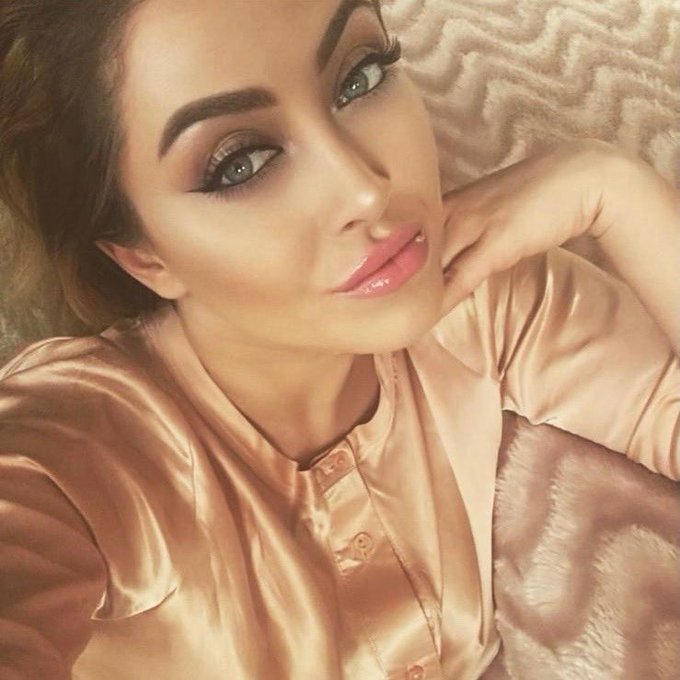 Let&rsquo;s date ☺️ https://t.co/6kJQ4KREzb<a href="/tag/newyear2024"class="tags"><span>#newyear2024</span></a><a href="/tag/welcome2024"class="tags"><span>#welcome2024</span></a>