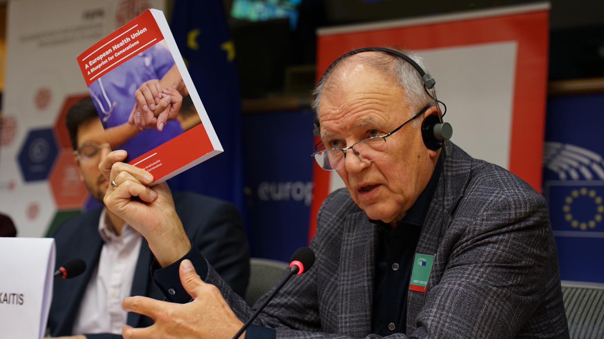 'The Lisbon treaty is clear: care&cure are competence of MS➡️It’s a mistake 'cause we have competencies, but no chance to deliver treatment to our own people. We need an EU approach: we need health as an aim enshrined in #LisbonTreaty' @V_Andriukaitis Former @EU_Commission