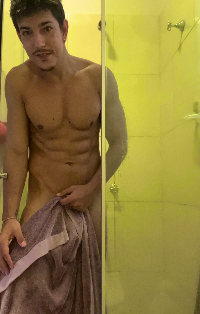 daniselva10's tweet image. Te espero para ducharnos juntos en vivo así no hace tanto calooooorrr 🥵🌡️🛁
🔥onlyfans.com/daniselvaok🔥