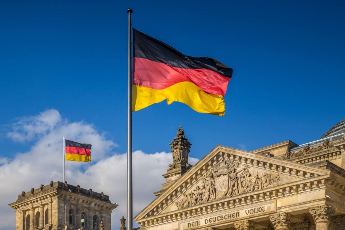 travelobiz's tweet image. Germany's Labor Shortage: 20 Jobs That Will Qualify You for a Work Visa

#ForeignWorker #Germany #JobsInGermany #SkilledWorkers #WorkInGermany #WorkVisa

travelobiz.com/germanys-labor…