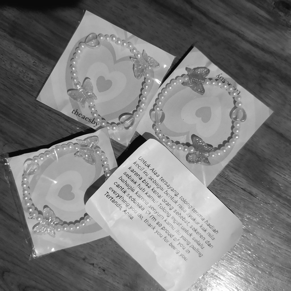 kalau aku ga join anitwt aku ga bakal ketemu sama sosok kakak perempuan yang selalu aku dambakan dan ga aku dapetin di keluarga sendiri. bahagia terus @penyihirpintar Semoga kita segera dipertemukan oleh Tuhan❤✨