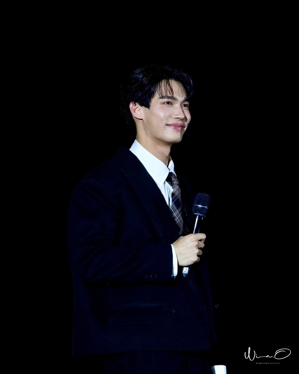 WinmetawinO's tweet photo. คิดถึงจังเลยยยค้าบบบบ @winmetawin  
💚(╥︵╥) 💚

#SBSConcertTourinCambodia
#winmetawin
#snowballpower https://t.co/2KZPDwDMHA