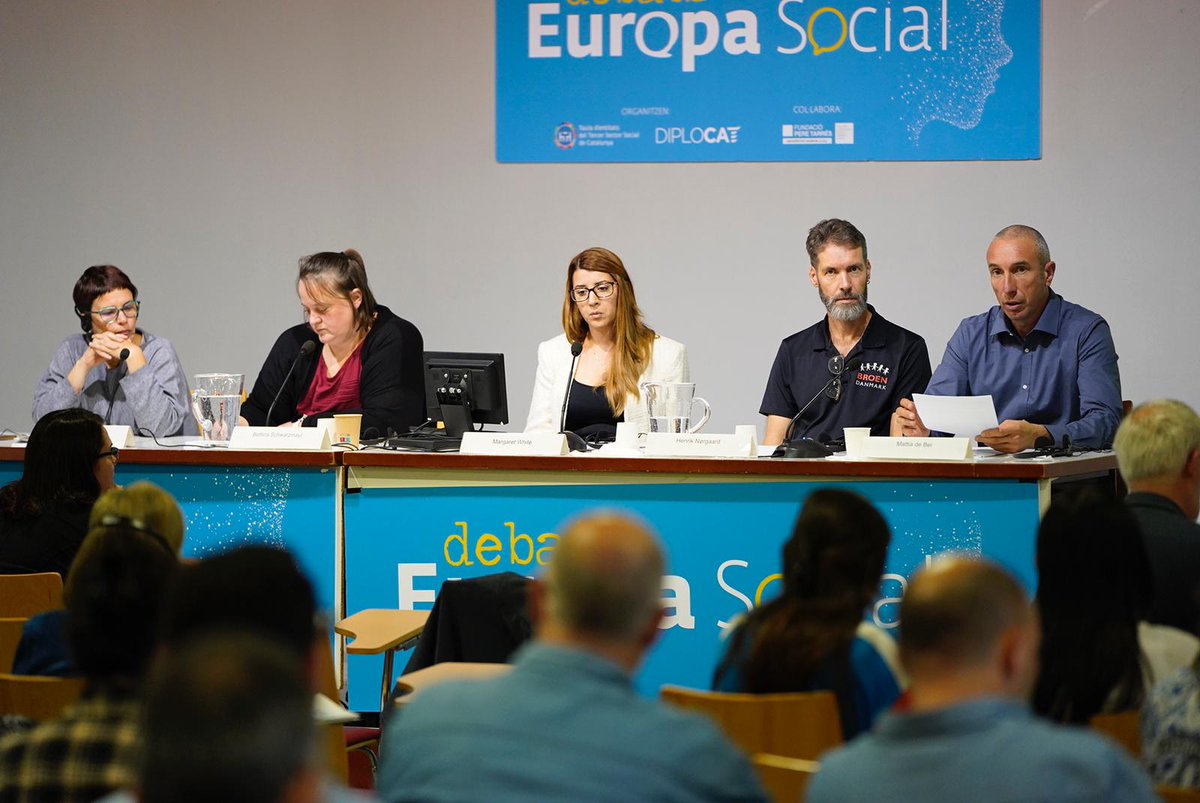 🗣️'Propostes en infància des de l’acció local i del #tercersectoreuropeu', modera @KeeranOD,  @Eurochild_org:
▪Mattia de Bei, @CNCAnazionale 
▪Henrik Nørgaard, @BroenDanmark 
▪Margaret White, @PrismsMalta 
▪Bettina Schwarzmayr, @jugendinfo_wien 
▪ @Elisendaxifrec, @FEDAIA