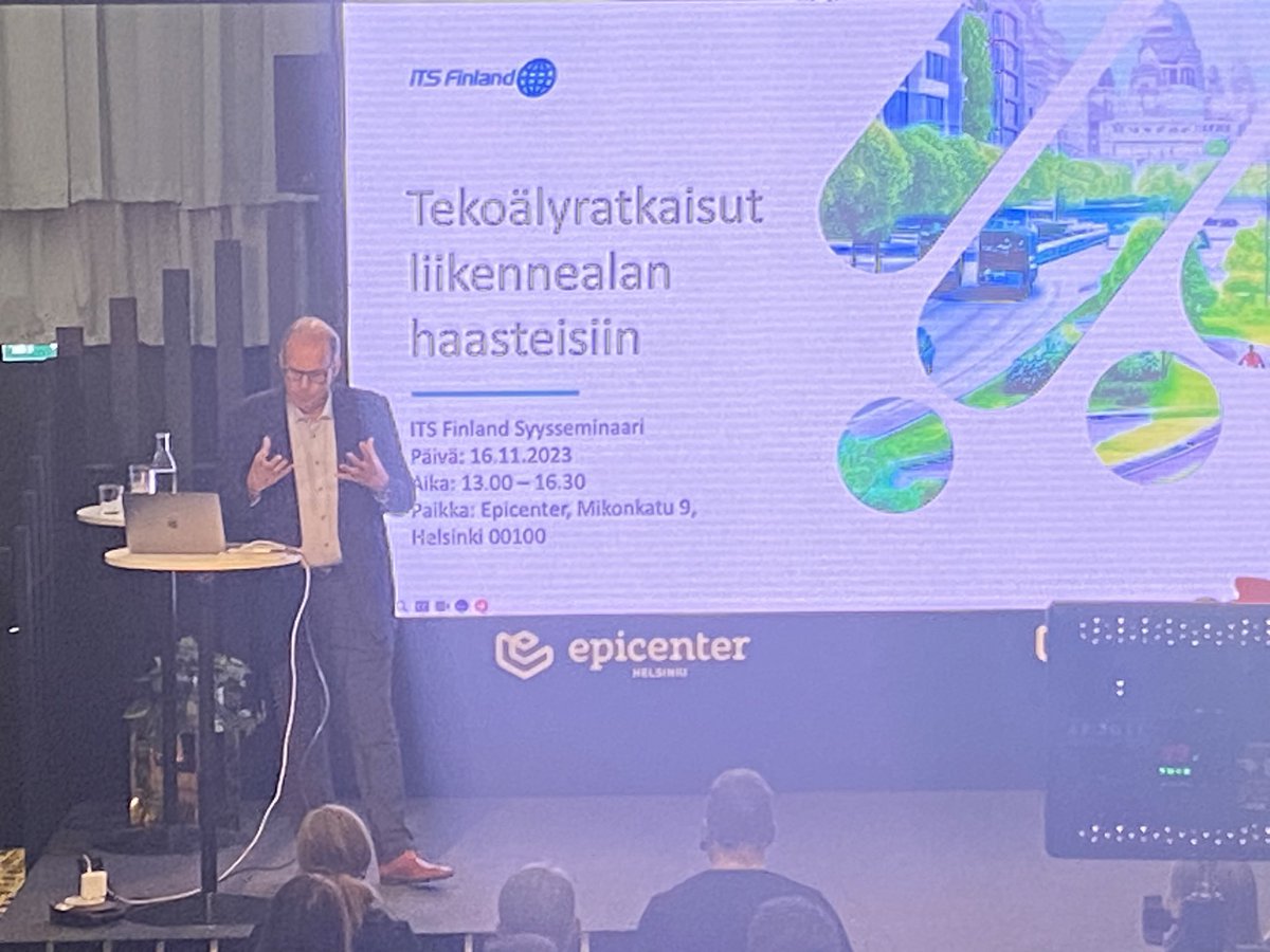 ITS Finlandin pitkäaikainen kippari <a href="/KarriSalminen/">Karri Salminen</a> avaa 
  <a href="/ITS_Finland/">ITS Finland</a>:in syysseminaarin: “#AI:tä varten tulee rakentaa moraalinen kompassi” - iso peukutus tälle ajatukselle! #ArtificialInteligence #ITS