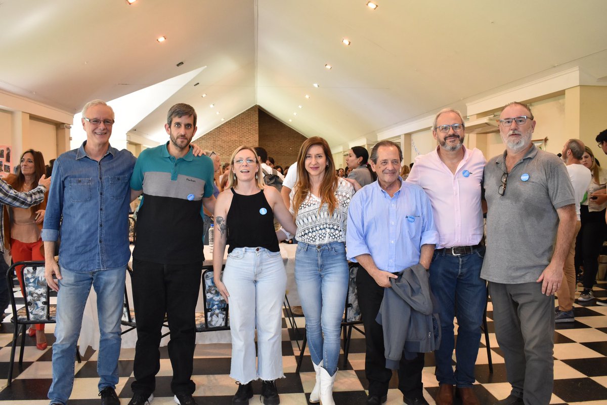 DrDanielGollan's tweet photo. Nos reunimos ayer en el predio de SMATA, #Pergamino, junto a cientos de trabajadoras y trabajadores para compartir el “Pre Encuentro de Salud de la 2da Sección” caminando hacia el 10• Encuentro Nacional que se desarrollará en #ExaltacióndelaCruz el próximo 2 de diciembre. https://t.co/Mu6MDjgPz9
