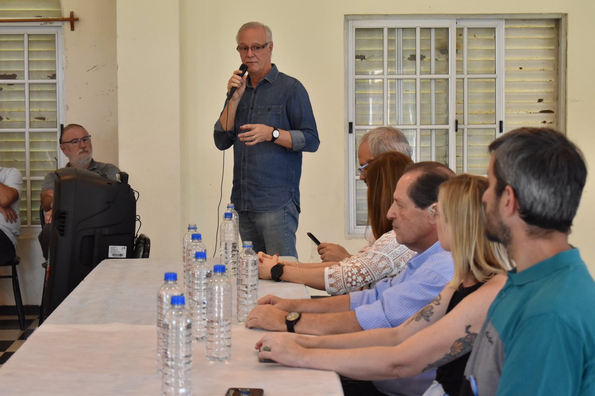 Nos reunimos ayer en el predio de SMATA, #Pergamino, junto a cientos de trabajadoras y trabajadores para compartir el “Pre Encuentro de Salud de la 2da Sección” caminando hacia el 10• Encuentro Nacional que se desarrollará en #ExaltacióndelaCruz el próximo 2 de diciembre.
