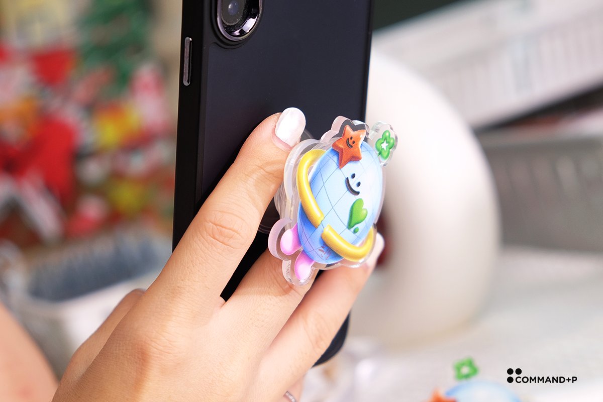 commandpstudio's tweet image. อะคริลิคติดฐาน Griptok ใส พิมพ์สกรีนด้วยหมึก UV ค่ะ งานน่ารักมาก ตอนนี้ทางร้านเพิ่มเคลือบฟิล์มกันรอยให้ฟรีนะคะ จะเคลือบป้องกันอะคริลิคและป้องกันสีให้ทุกชิ้นเลยค่ะ #commandpstudio

📷ดูผลงานประเภทอื่นเพิ่มเติม
commandpstudio.com

#griptokสกรีน #griptokสั่งทำ #griptokอะคริลิค