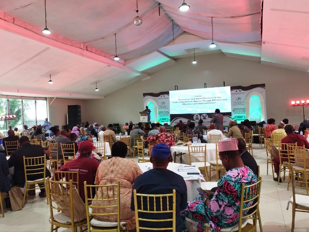 LbicPlc's tweet photo. #federalministryofhousing
#lsdpc
#lbicplc
#lagosstategovernment
#nigeriahousing
#lagoshousing
#housingforall https://t.co/FplqBfP08K