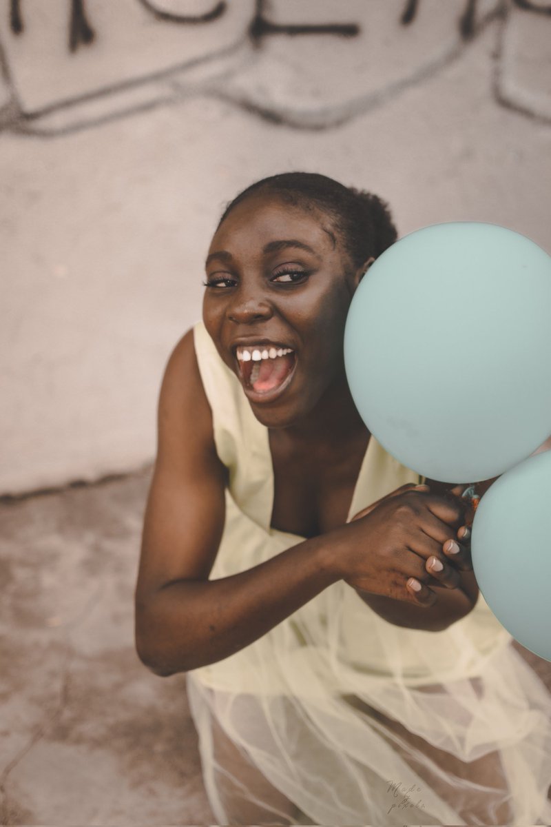 Made_byPixels's tweet photo. Capturing elegance and joy in every moment🌟✨ #SmileInStyle #GownGlam #BalloonBliss #FashionCapture #ModelMagic #BehindTheLens
Shot on Nikon D3500
@Nikon
@NikonUSA https://t.co/vmz3l2p9Tz