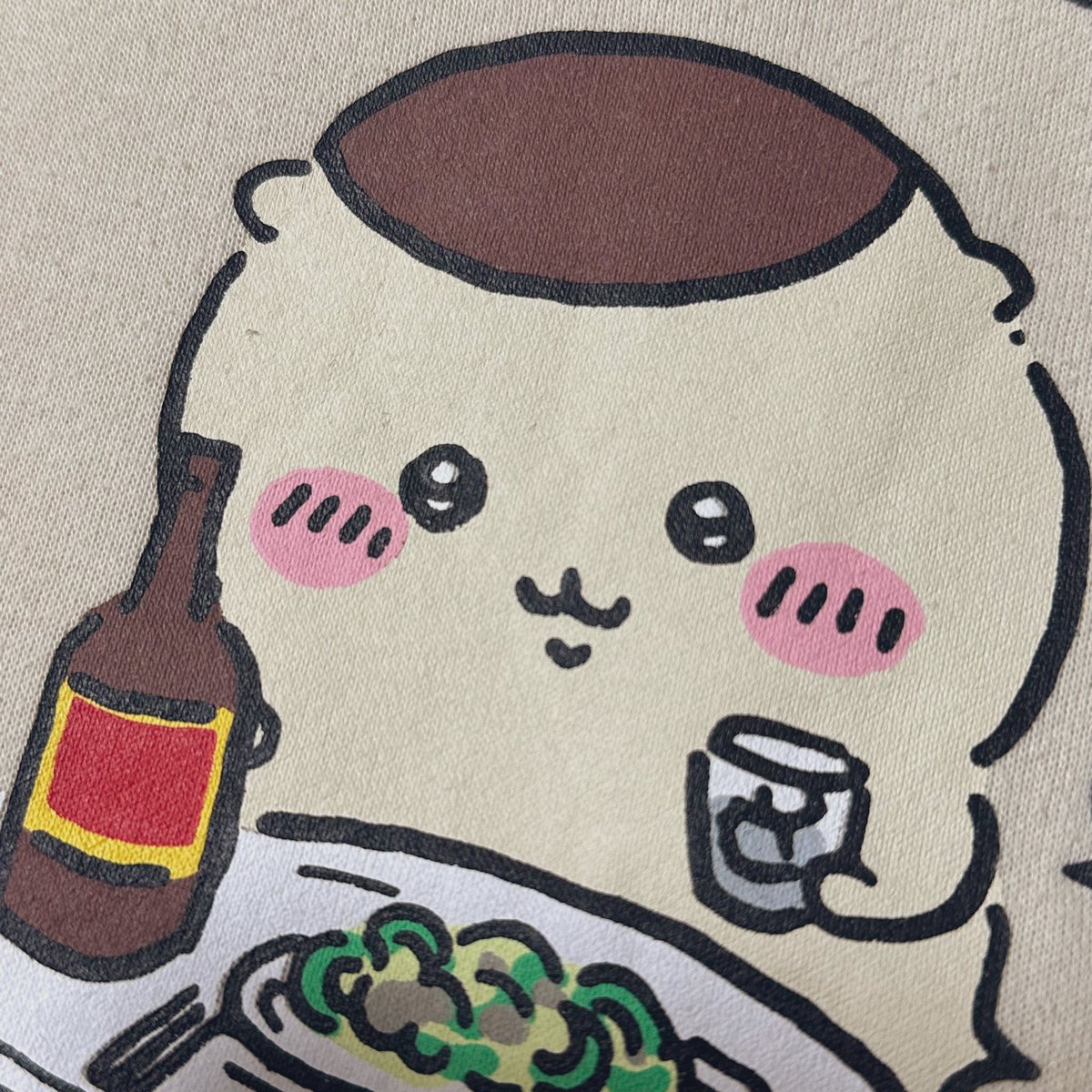 _nanapi_'s tweet photo. アパレル店員さん「かわいいトレーナー着てますね！すみっこぐらし！」 https://t.co/eJWae74Eui
