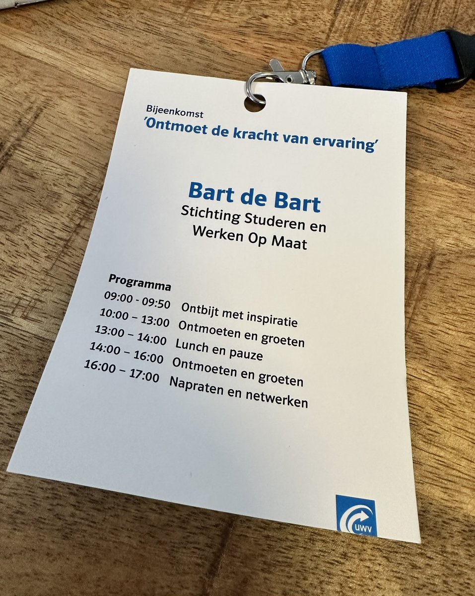 Vanochtend begonnen we als team <a href="/studerenopmaat/">Stichting SWOM</a> bij de banenmarkt 'Ontmoet de kracht van ervaring' 🍀💫

Dit blijft leukste wat er is, supergoed neergezet door het team van Patricia Ladan van <a href="/UWVnl/">UWV</a> en ook goed om het team van RMT Haaglanden met Aartie Saini - Ramdas en Els