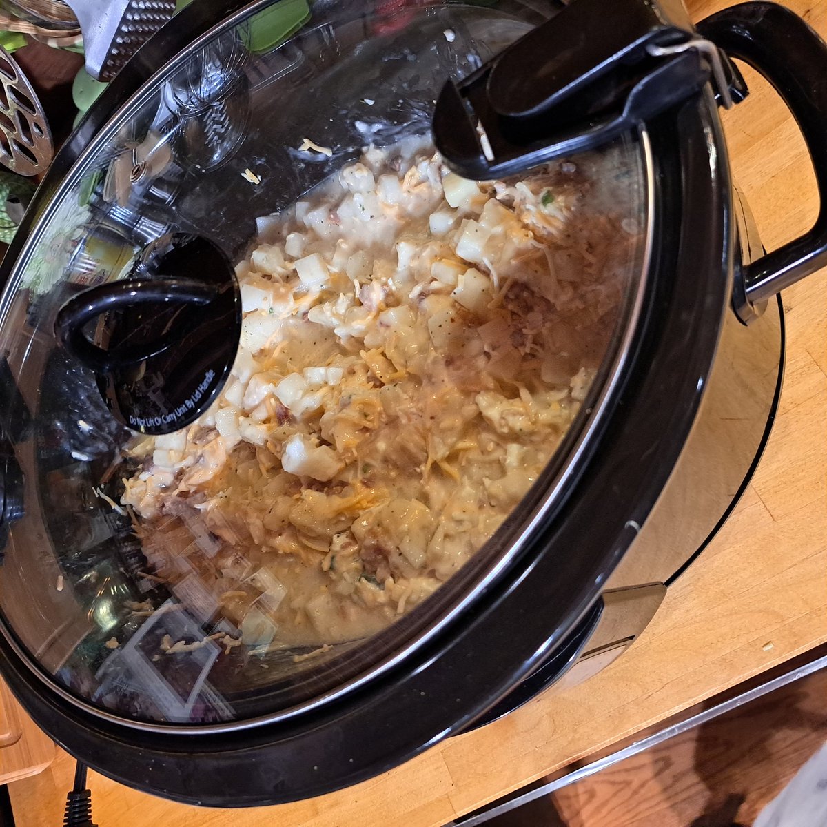 EnglishKnappstr's tweet photo. Ready for Soupsgiving! #mydeptisbetterthanyours @bunnhs https://t.co/RX7JdjaaPX