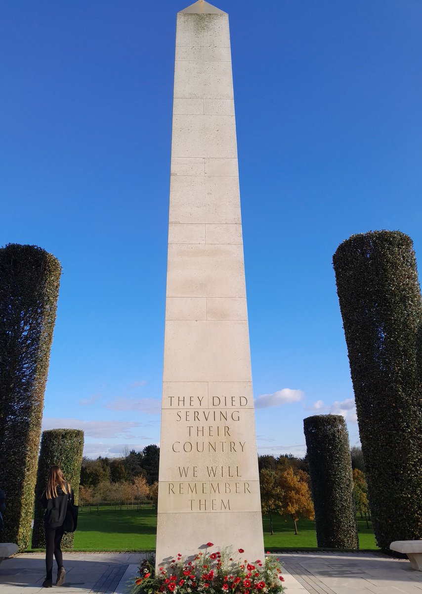 CHS_Magpie's tweet photo. Last Friday our students visited @Nat_Mem_Arb. Seeing a selection of the over 400 memorials, it was a very poignant and meaningful day. One of our students placed a wreath which was in the same place as the remembrance service the next day! ⚘️❤️ https://t.co/sfhKrnCD2s