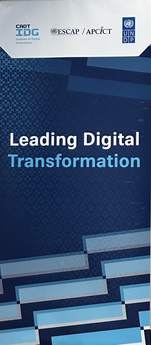 ACRundp's tweet photo. Delighted to join @mptcgovkh #CADT in the closing session of the “Leading Digital Government Transformation training programme” delivered to senior government officials- a foundational milestone for digital transformation in the Royal Government. @UNDPCambodia @UNDPDigital https://t.co/M7y2TjyhGO