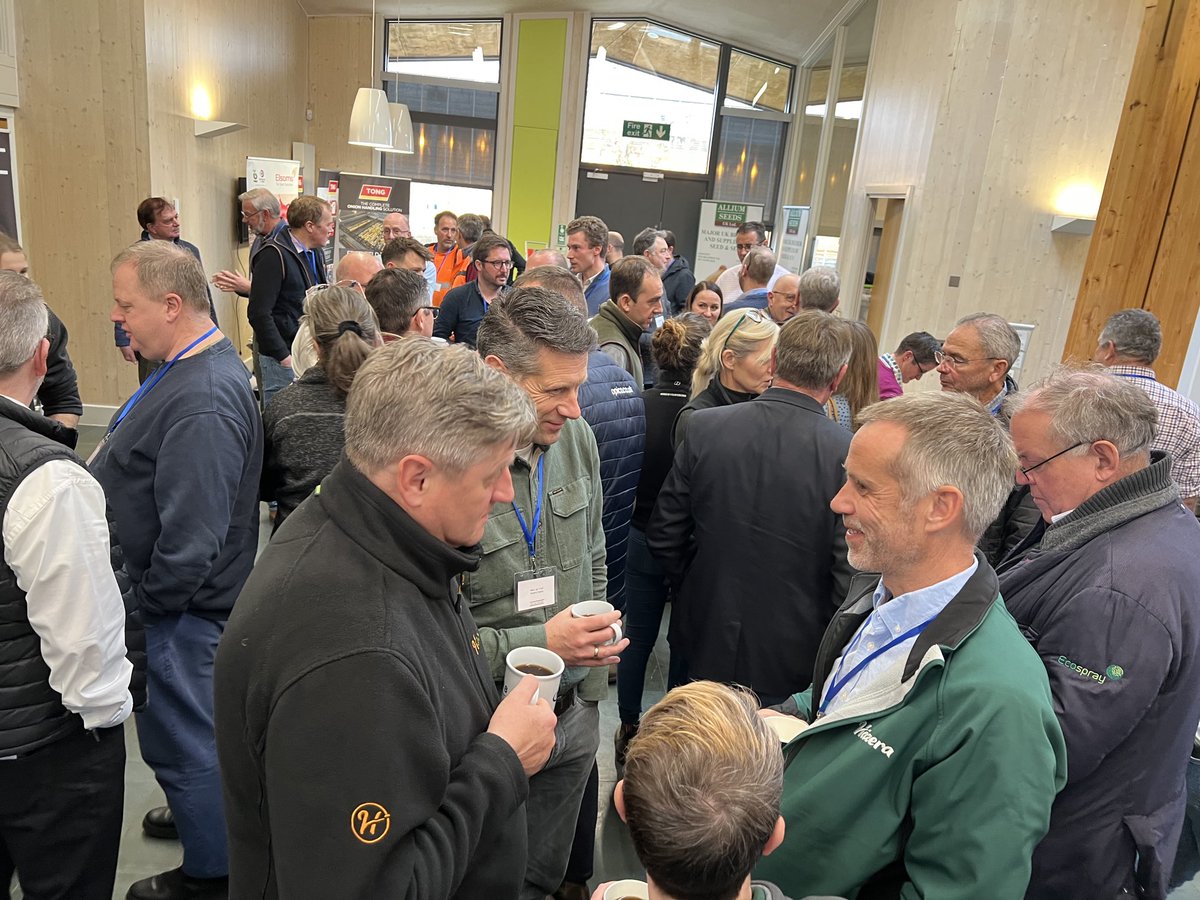 British Onions Producer Association (@britishonions) on Twitter photo Networking in full flow at the British Onions Technical Event 🧅 #bririshonions #freshveg #britishproduce <a href="/niabgroup/">Niab</a> <a href="/Elsomsseeds/">Elsoms Seeds</a> <a href="/AlliumSeeds/">Allium Seeds</a> <a href="/Ecospray/">Ecospray</a> Networking in full flow at the British Onions Technical Event 🧅 #bririshonions #freshveg #britishproduce <a href="/niabgroup/">Niab</a> <a href="/Elsomsseeds/">Elsoms Seeds</a> <a href="/AlliumSeeds/">Allium Seeds</a> <a href="/Ecospray/">Ecospray</a>