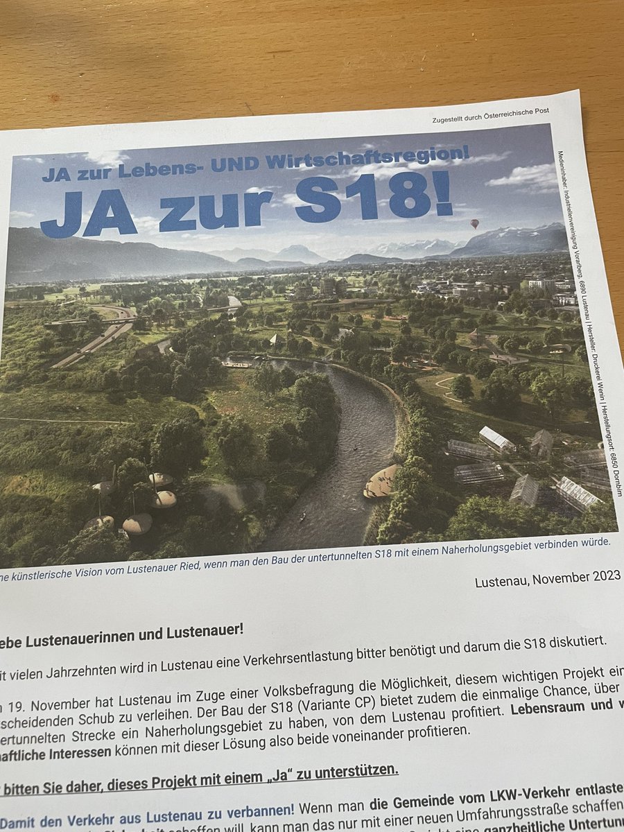 Ich würde ja echt gern wissen, was das auf dem IV-Rendering für ein reißender Fluss (mit Badeinsel und Boot?!) im Ried ist. Da sieht die s18 im Vergleich ja mini aus (lustig auch, dass die Straße, um die es ja geht, nur ganz am Rand zu sehen ist).