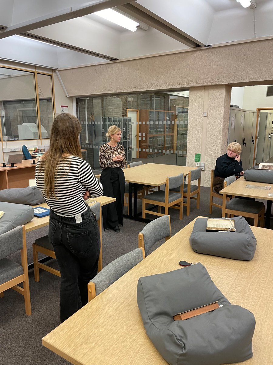 Rhiannon Marks tweet media