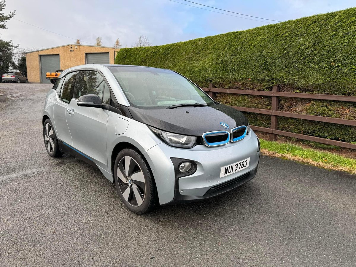 2017 BMW i3 Range Extender (Electric Car)
💰💰: £12,100 C&F Mbsa

#bmwi #bmw #bmwkenya #bmwke #bmwiseries #electriccar #teslakenya #bornelectric #electriccarskenya #ai #ev #emobility #future #electriccars #zeroemissions #cars #audietron #car #bmwelectric #driveelectric #gogreen