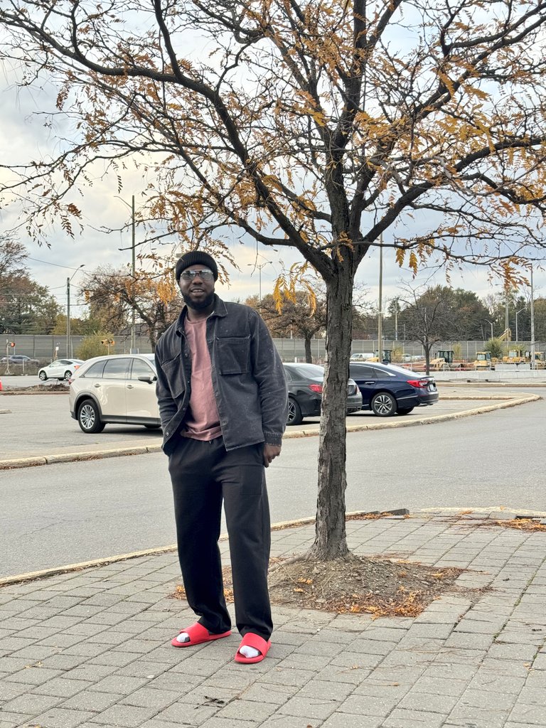 Ade__OG's tweet photo. Lately I've been stingy with my peace✌🏽 https://t.co/7ZFjAH9pUl