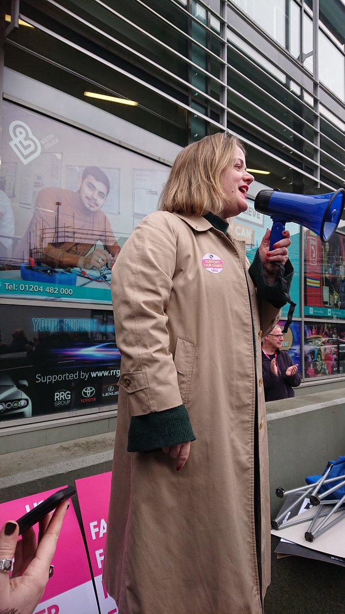 @DrJoGrady Thank you for being part of our picket this morning and thank you for inspiring our members. #RespectFE NOW!