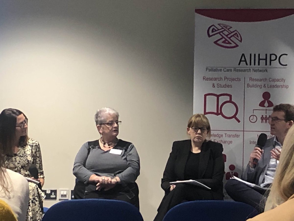 Members of the team are delighted to be at <a href="/AIIHPC/">All Ireland Institute of Hospice & Palliative Care</a> #EAPCPublicHealth conference in Belfast. 
<a href="/libby_sallnow/">Libby Sallnow</a> highlights in her presentation that equity of access to #palliativecare does not necessarily shift the outcomes for people; there are broader social determinants.