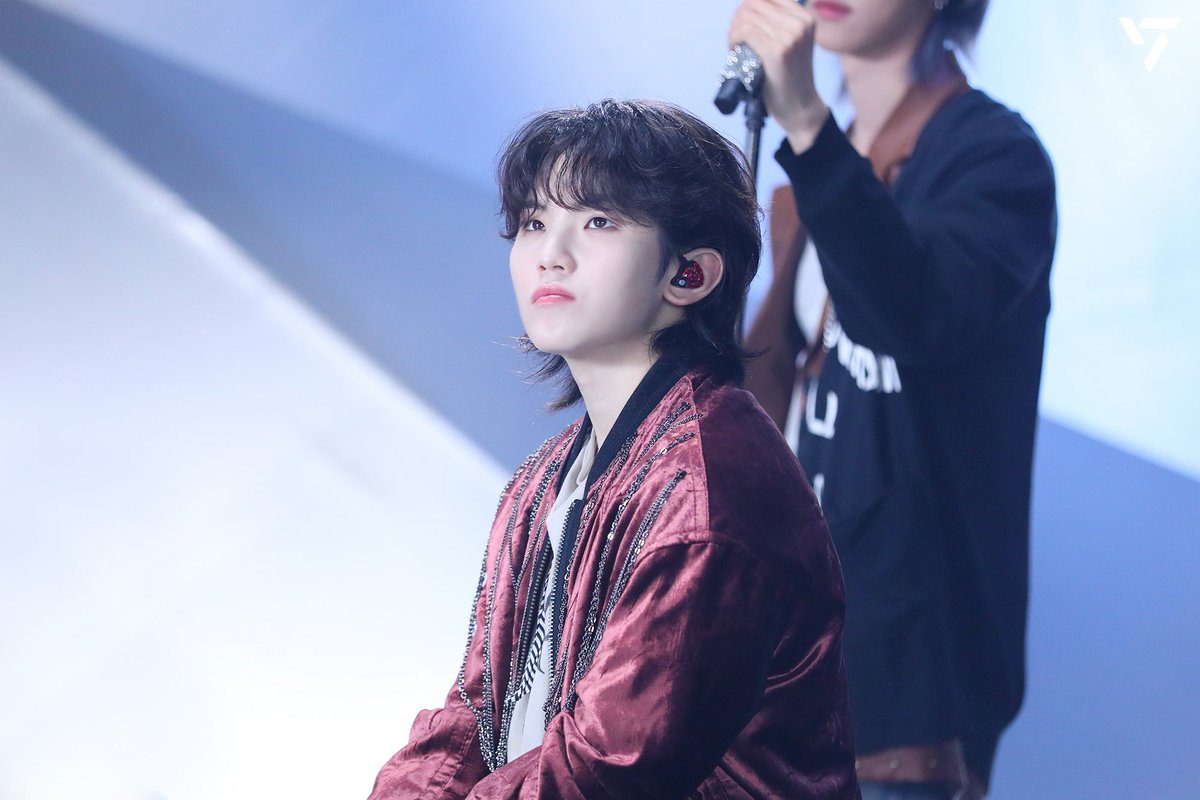 /sedang berpikir/ janda mana lagi yang harus aku pepet hm🤔