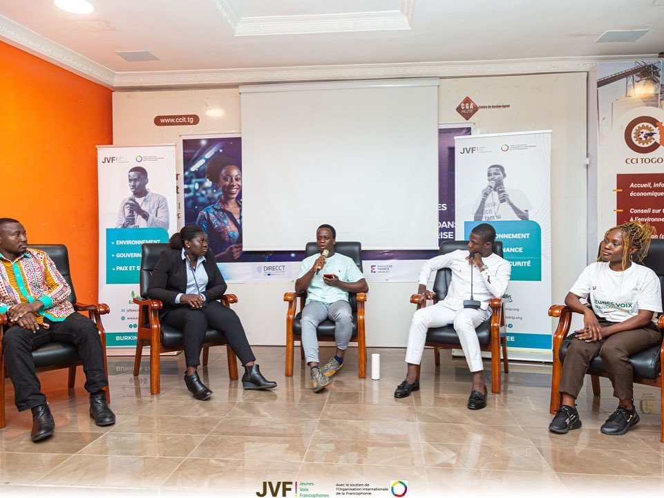 ecolotriporg's tweet photo. La première journée d’apothéose du programme JVF 2023 a commencé par un panel autour des défis et opportunités de la jeunesse pour un avenir durable. 

C’est un moment enrichissant et très révélateur que nous avons partagé. https://t.co/ezKzNKOjLV