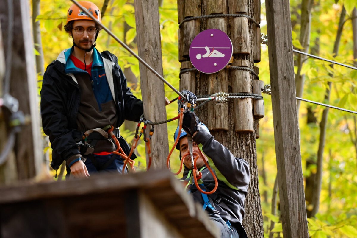 DialogInsight's tweet photo. 🌟 Beautiful moments between colleagues are precious! 🌟 
On October 19-20, our team gathered at Station touristique Duchesnay for a colorful stay. 🏞️ 🌈 

🙌 A big thank you to all the team members for making this stay so special! https://t.co/C48BhBSjnC