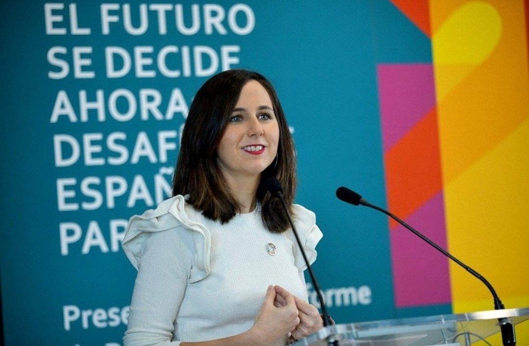 nahializaso's tweet photo. @ionebelarra ha sido la primera ministra navarra de la Historia y hoy se puede decir que ha dejado a esta tierra y a @Podemosnavarra en la mejor posición.

Gracias por el trabajo de esta legislatura, también a @LilithVerstryng y a todo el equipo.

Muy orgullosa de vosotras. 💜 https://t.co/QwoxEWOxyj