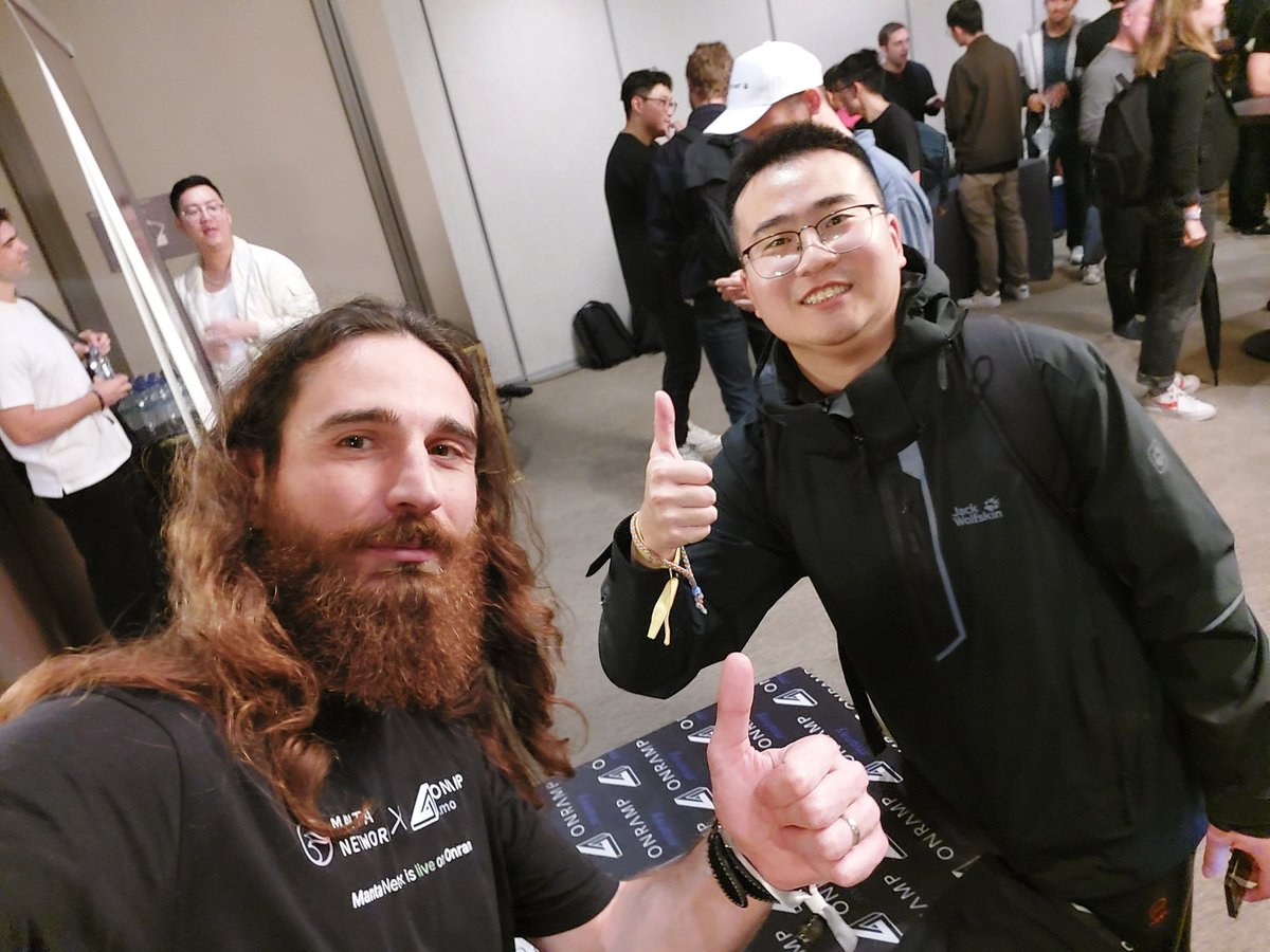 BurakAksmglu's tweet photo. Meeting awesome people at #zkday and #L2Days was great 🤘🏻
@onrampmoney @BNSKripto https://t.co/tIsyFQgFE9